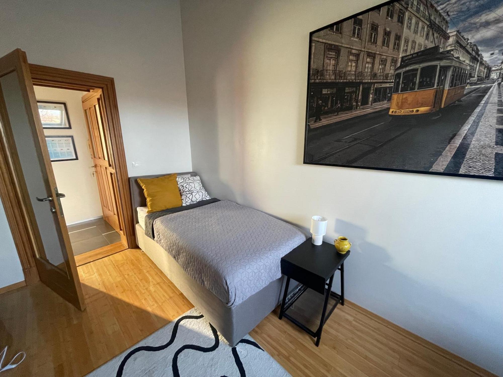 Vila Milka - Balkon - Besplatan Parking - Samostalna Prijava 卡尔洛瓦茨 外观 照片