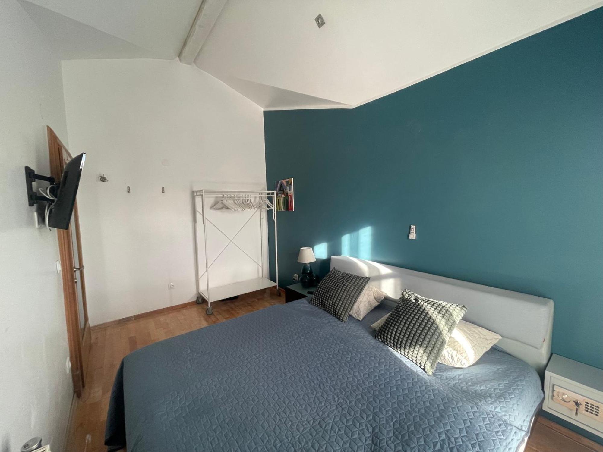 Vila Milka - Balkon - Besplatan Parking - Samostalna Prijava 卡尔洛瓦茨 外观 照片